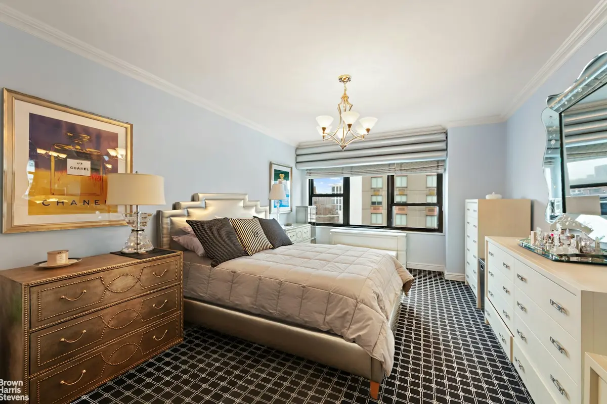 Murray Hill Mews 160 East 38th Street Unit 18GH 3 Bed Apt For Sale