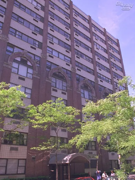 River East Plaza, 402 East 90th Street