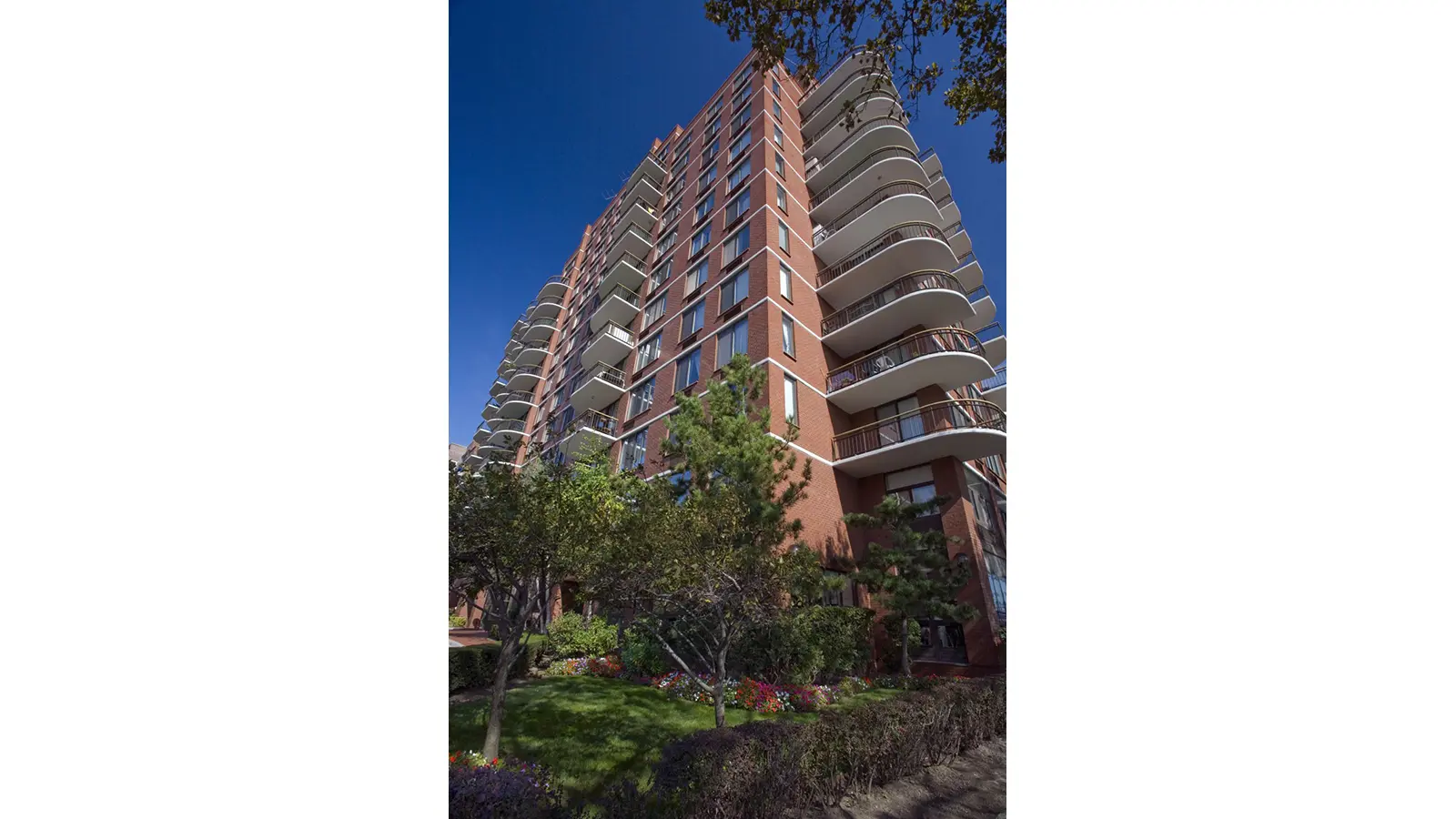 Seabreeze Plaza Condominiums, 3111 Ocean Parkway