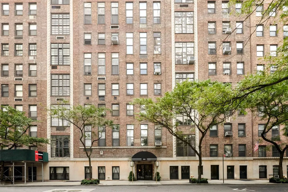 Southgate, 434 East 52nd Street