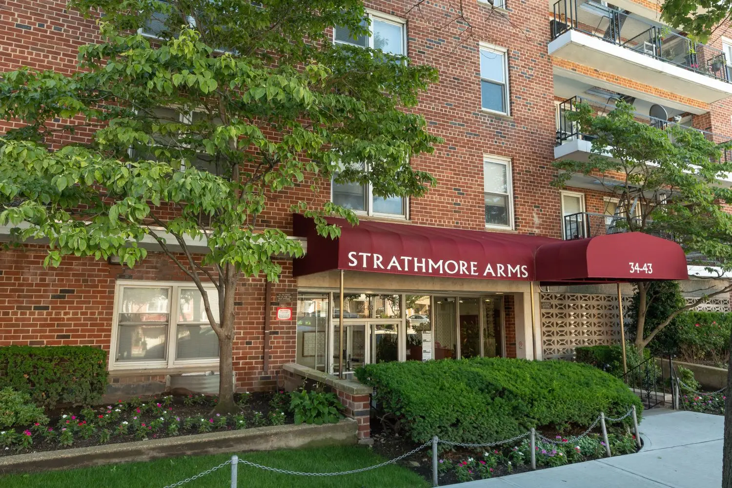Strathmore Arms, 34-43 60th Street