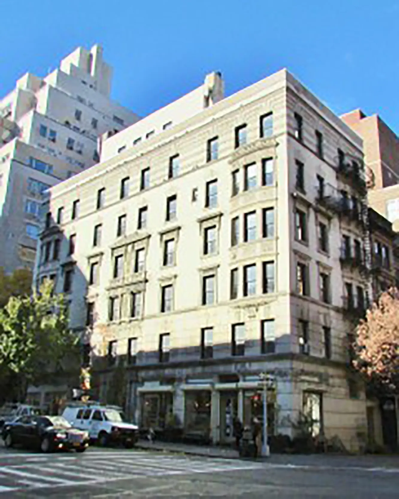 The Wellington, 1290 Madison Avenue