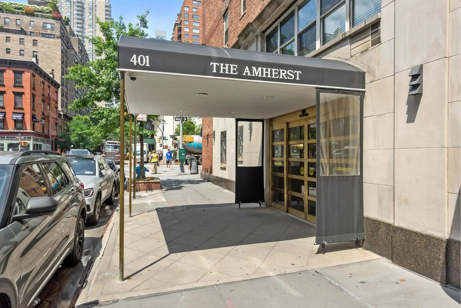 The Amherst, 401 East 74th Street