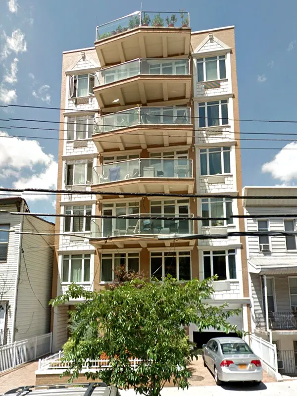 Crescent View Condominiums, 30-94 Crescent Street