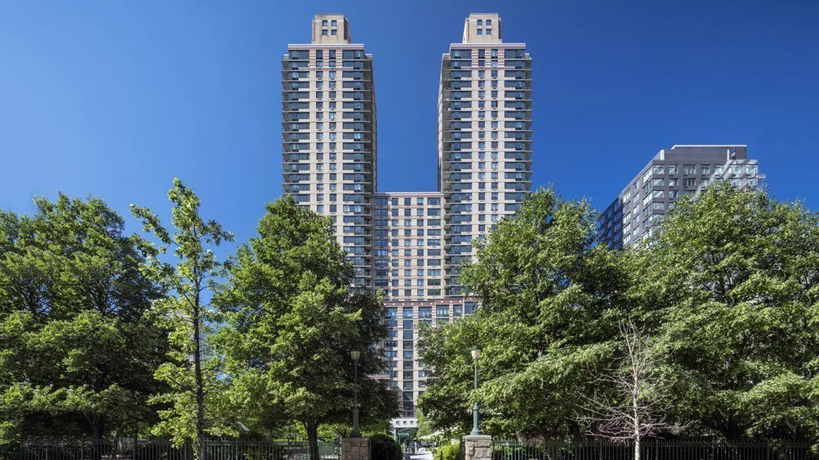 West End Towers, 75 West End Avenue