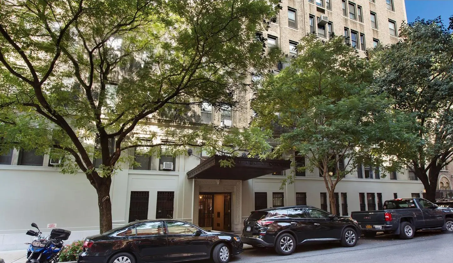 The Rousseau, 221 West 82nd Street