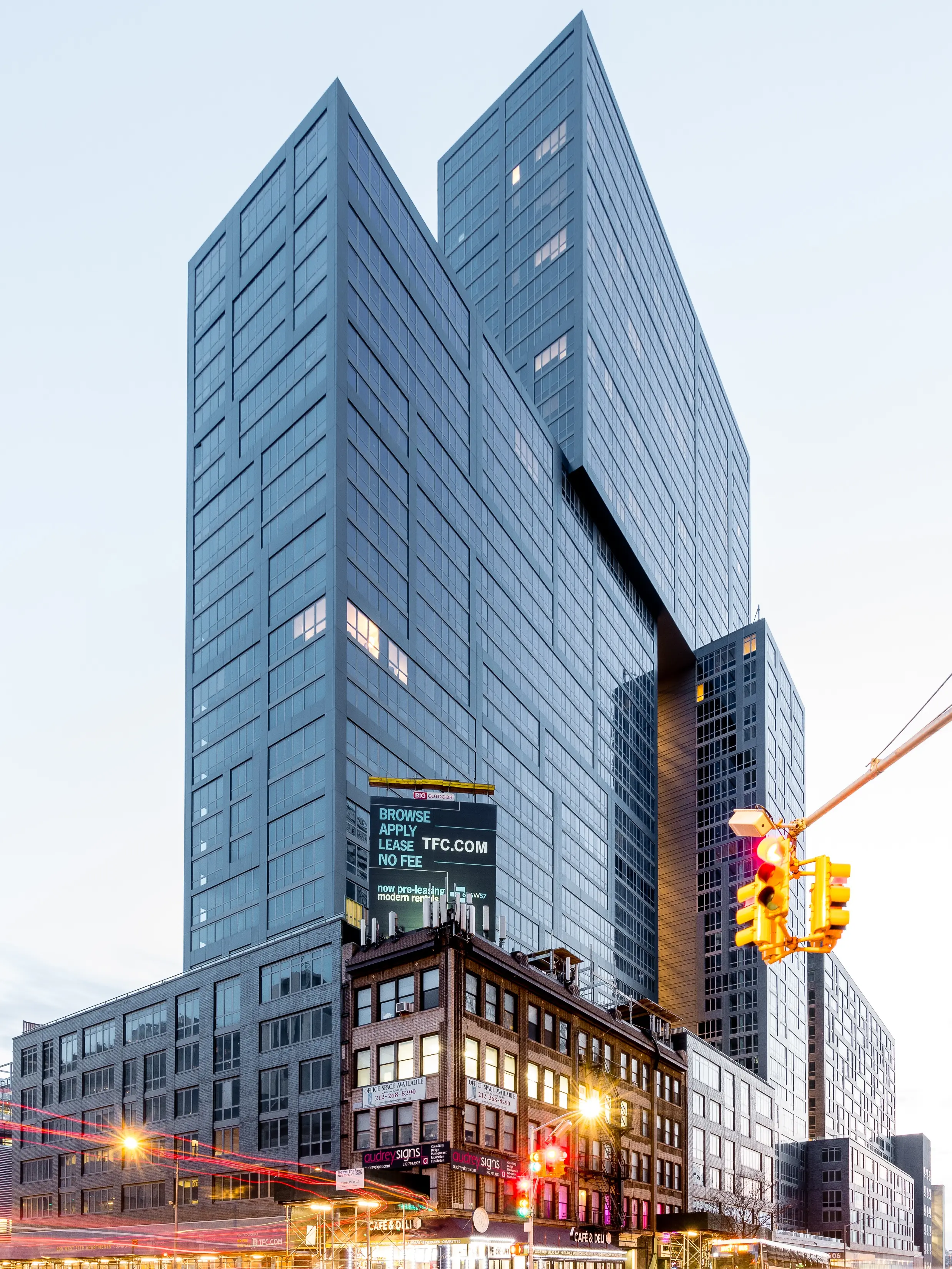 The Max, 606 West 57th Street