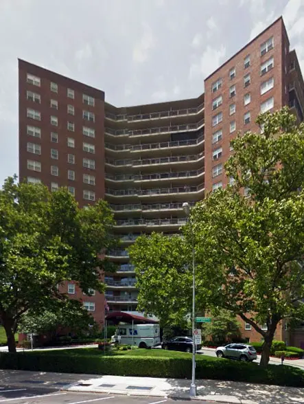 Hudson Towers, 3777 Independence Avenue