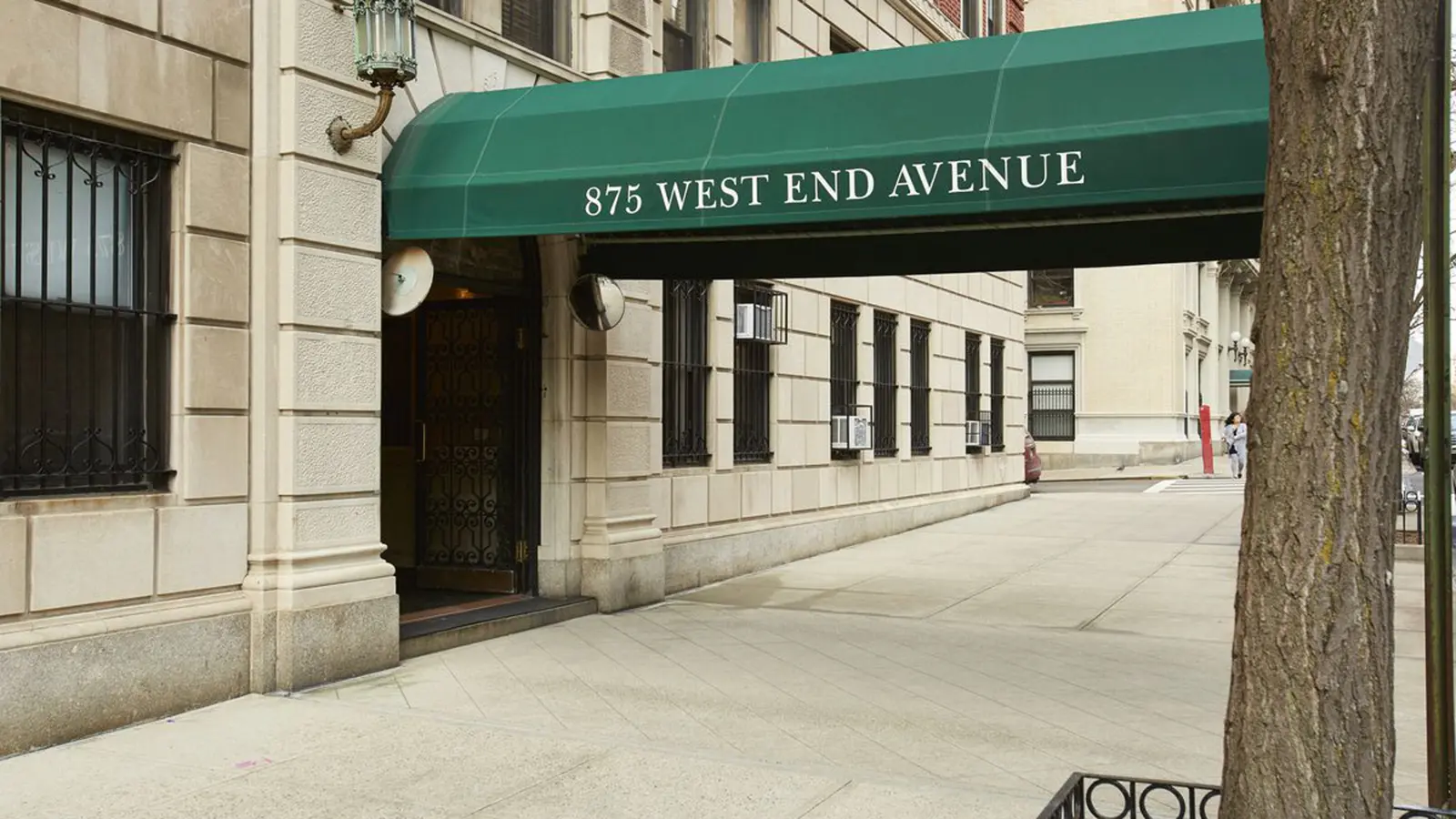875 West End Avenue