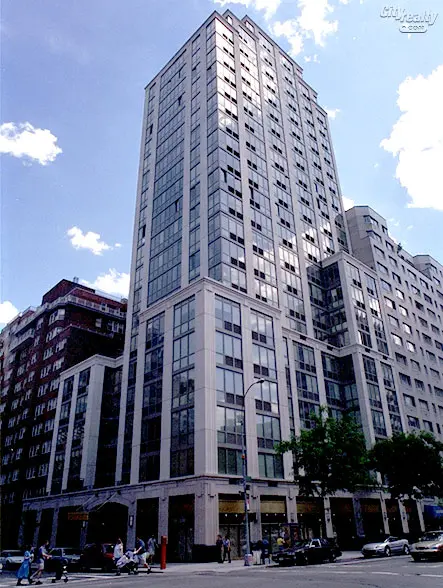 The Pearl, 400 East 66th Street