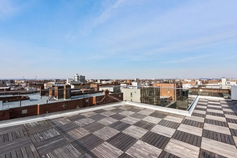 1769 East 13th Street Roof Deck