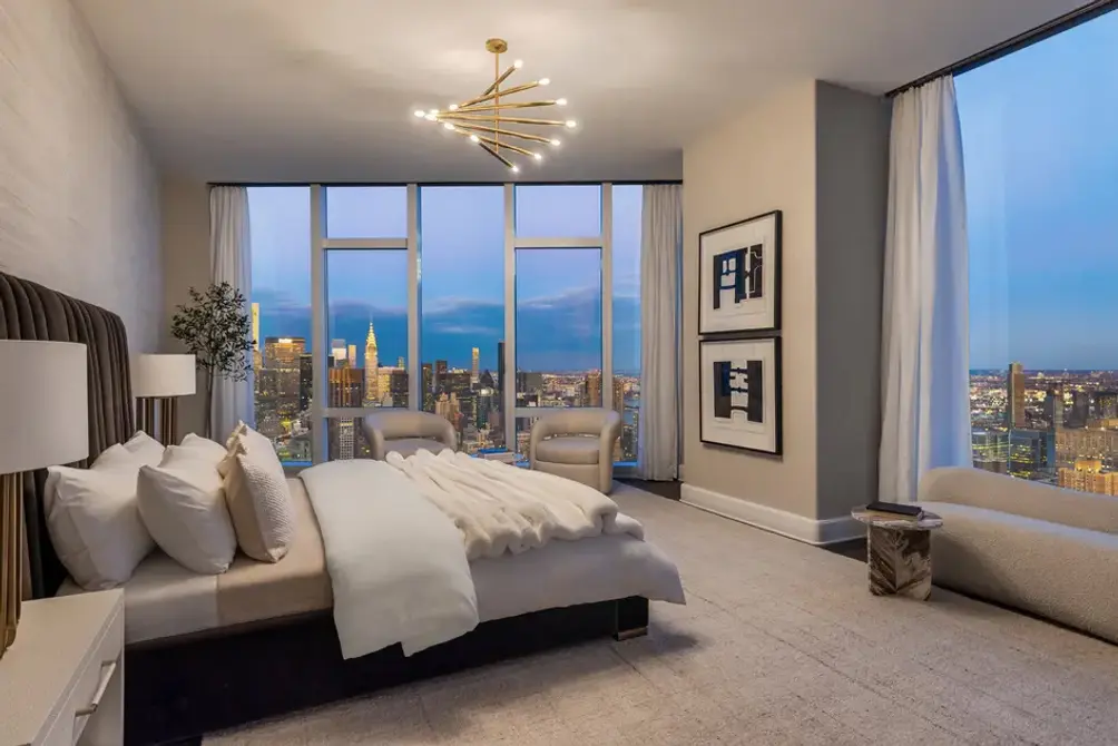Corner primary bedroom with Chrysler Building views