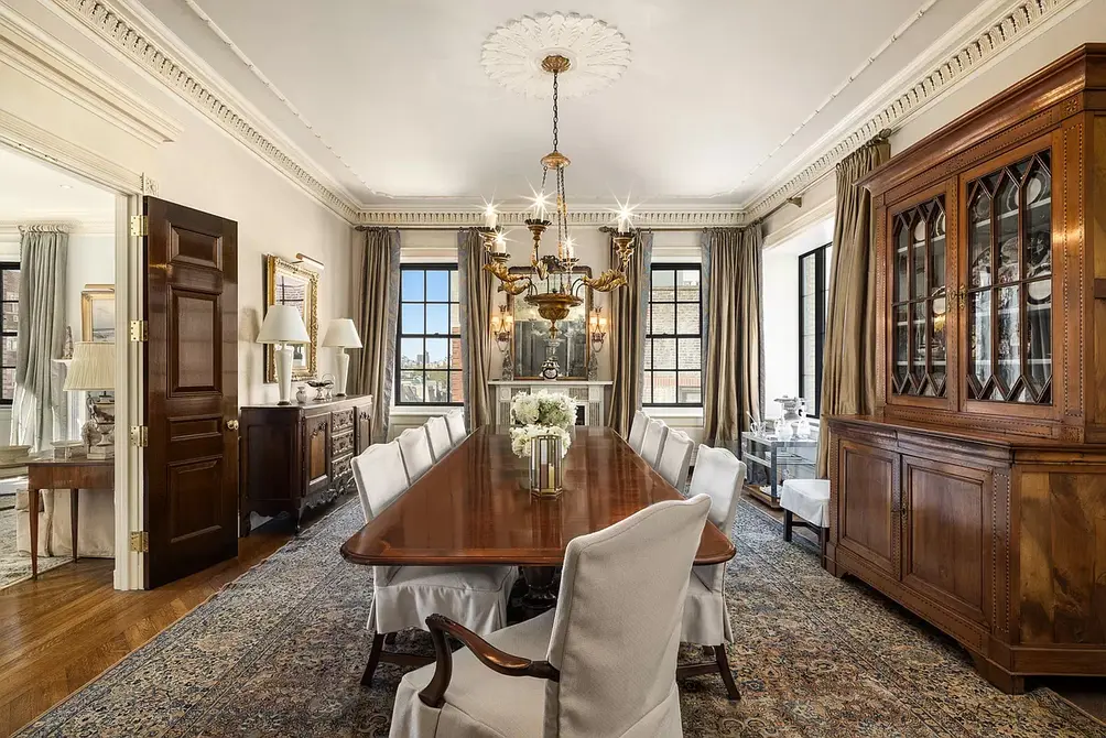 Formal dining room