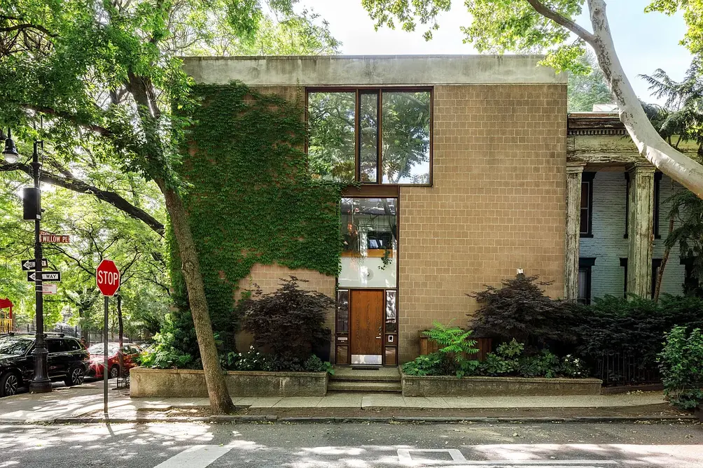 48 Willow Place, Mid-Century modern townhouse