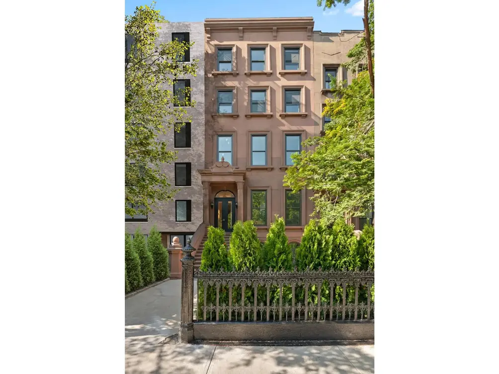 76 1st Place, Carroll Gardens condominium