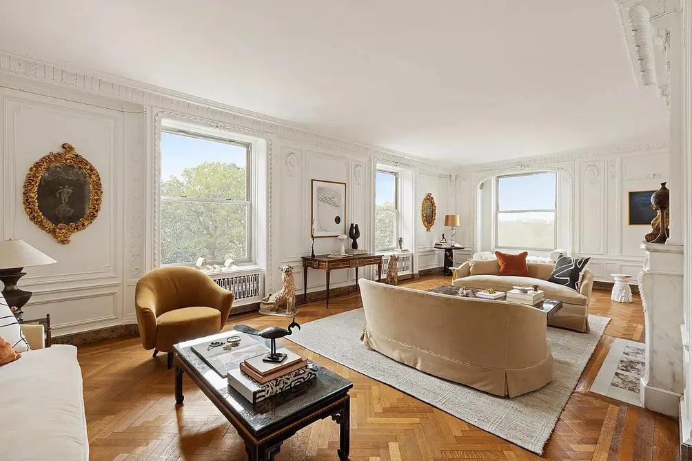 Living room with fireplace