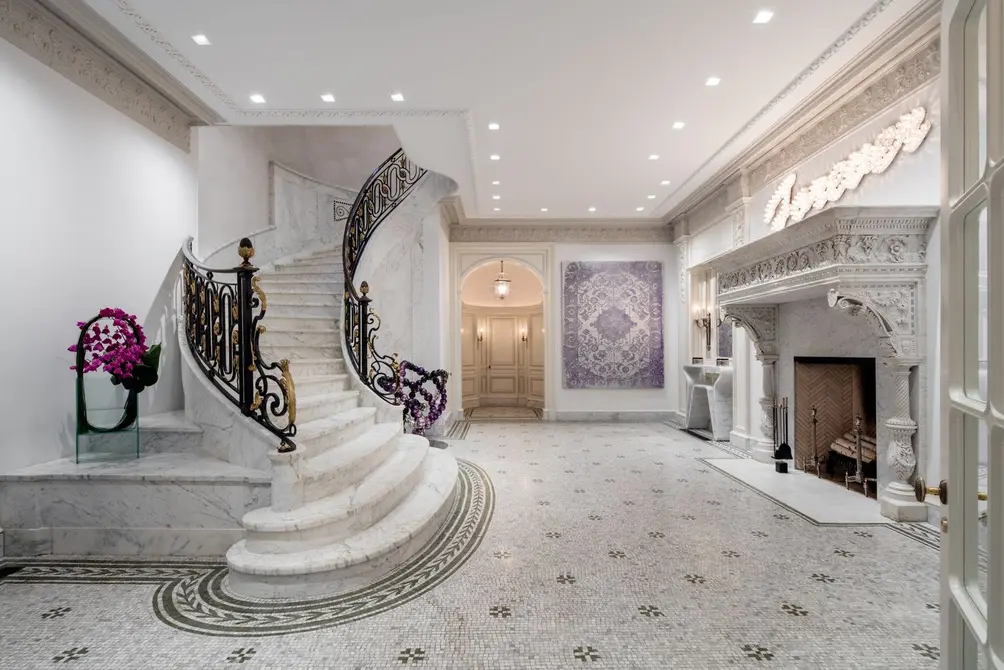 8 East 62nd Street townhouse