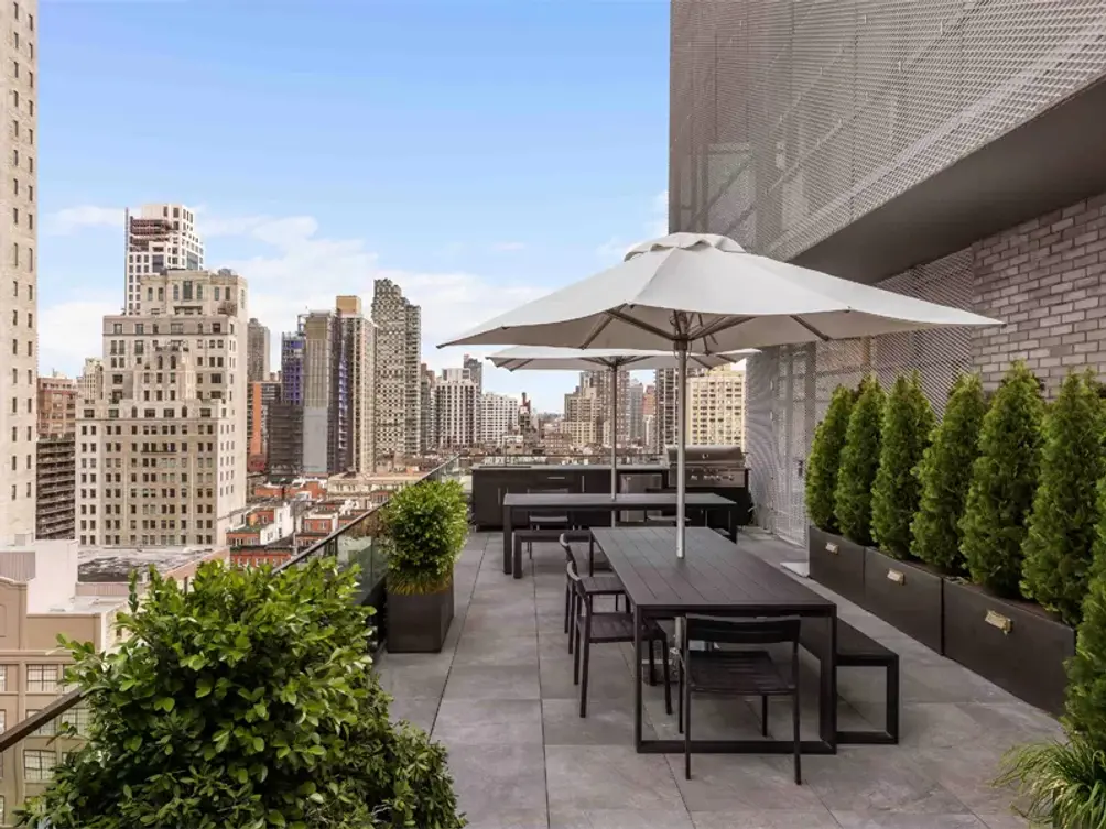 Rooftop terrace with outdoor kitchen