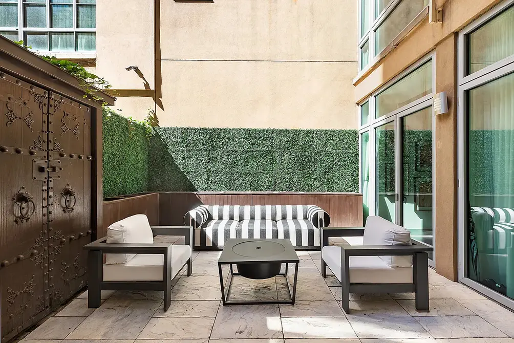 Outdoor terrace with green wall