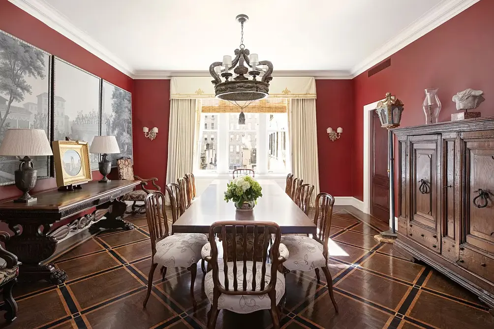 Formal dining room