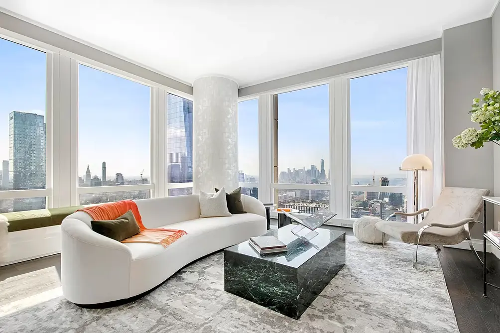 Corner living room with city views