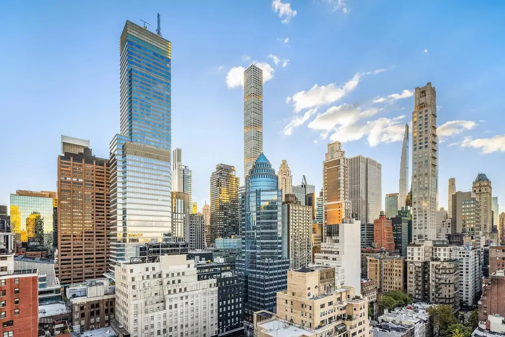 Manhattan Sales & Contracts: $699M in sales with two Central Park Tower  condos leading the charge