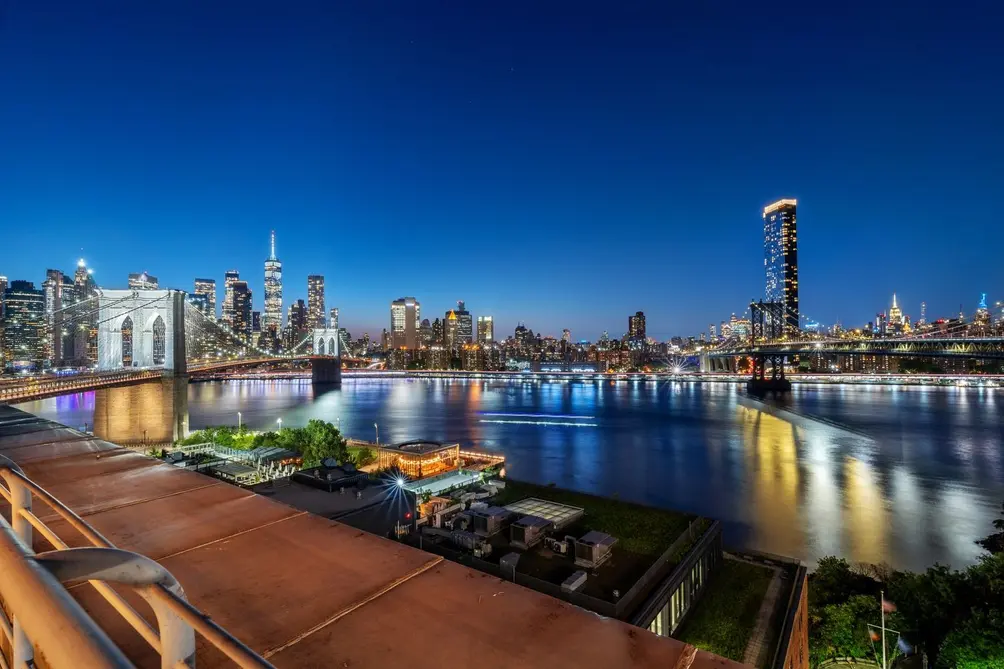 East River and Manhattan skyline views