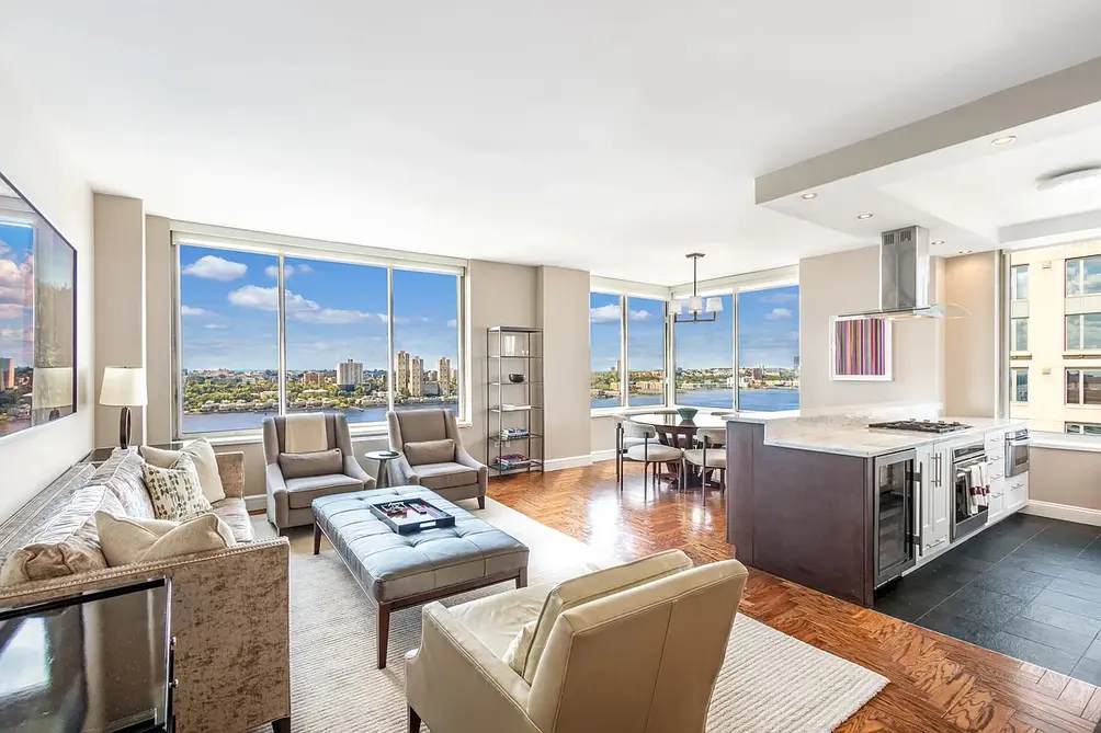 200 Riverside Boulevard, Upper West Side condo