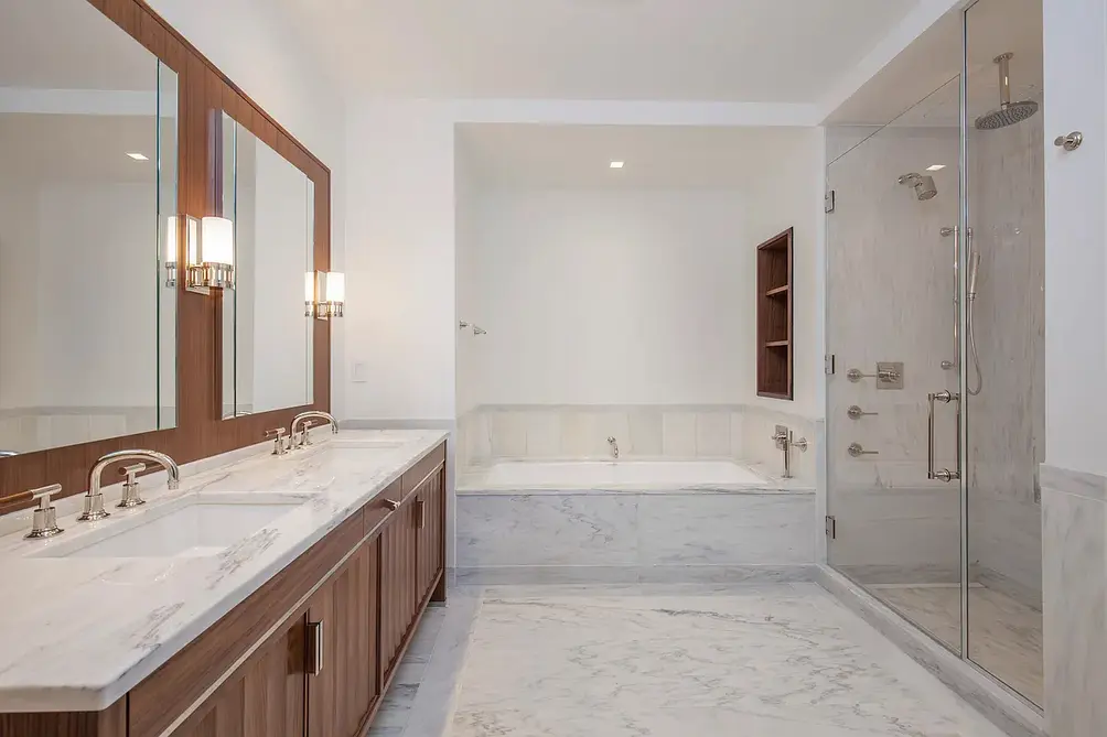 Primary bath with separate shower and soaking tub