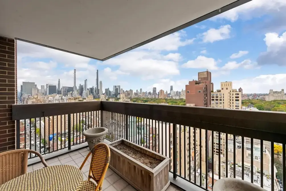 Private balcony with city and Central Park views