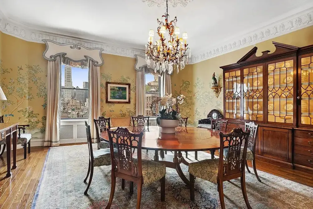 Dining room overlooking Park Avenue