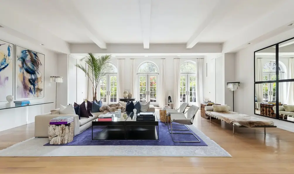 Living room with arched windows