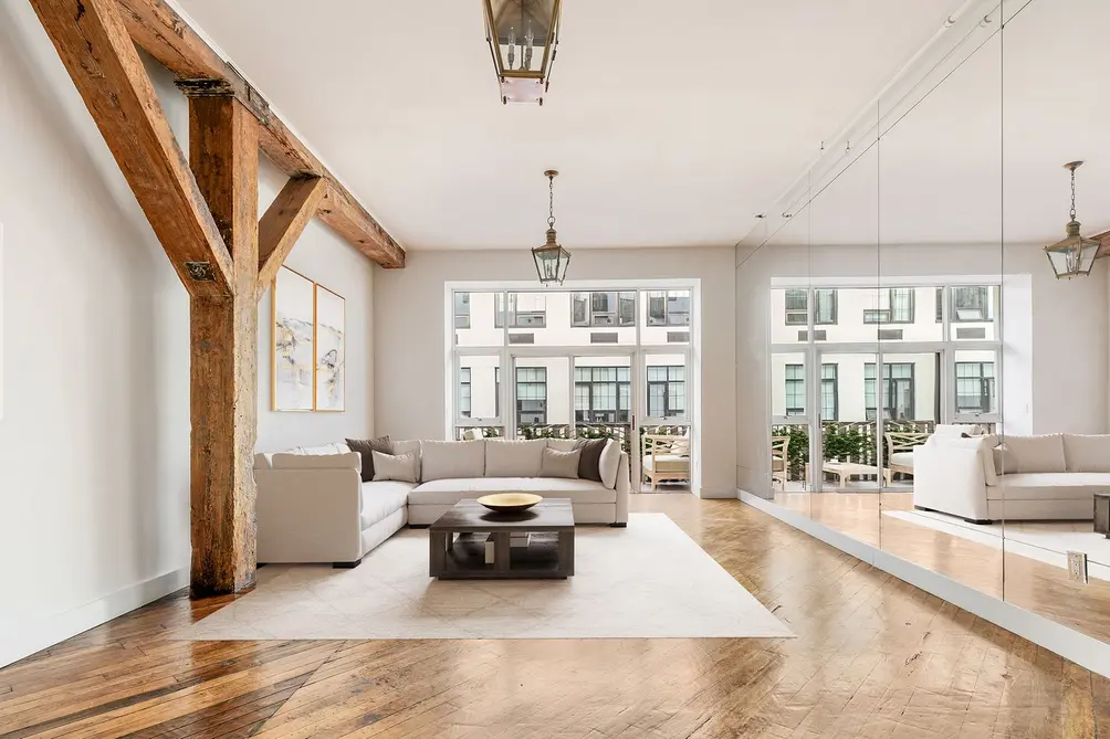 Tale of a Classic SoHo Loft - The New York Times