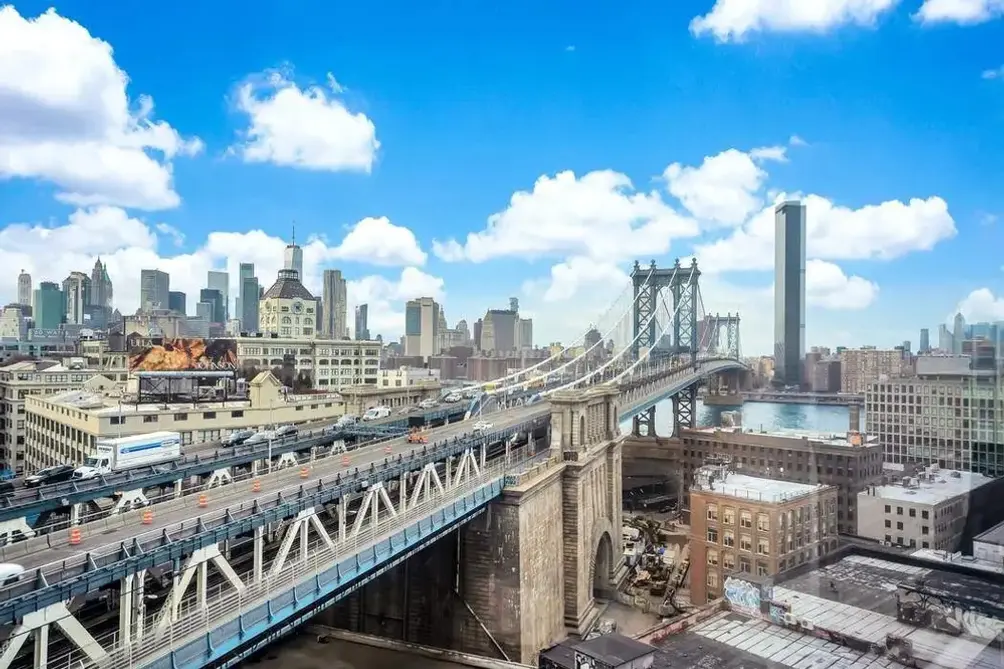 Brooklyn Bridge and Manhattan views