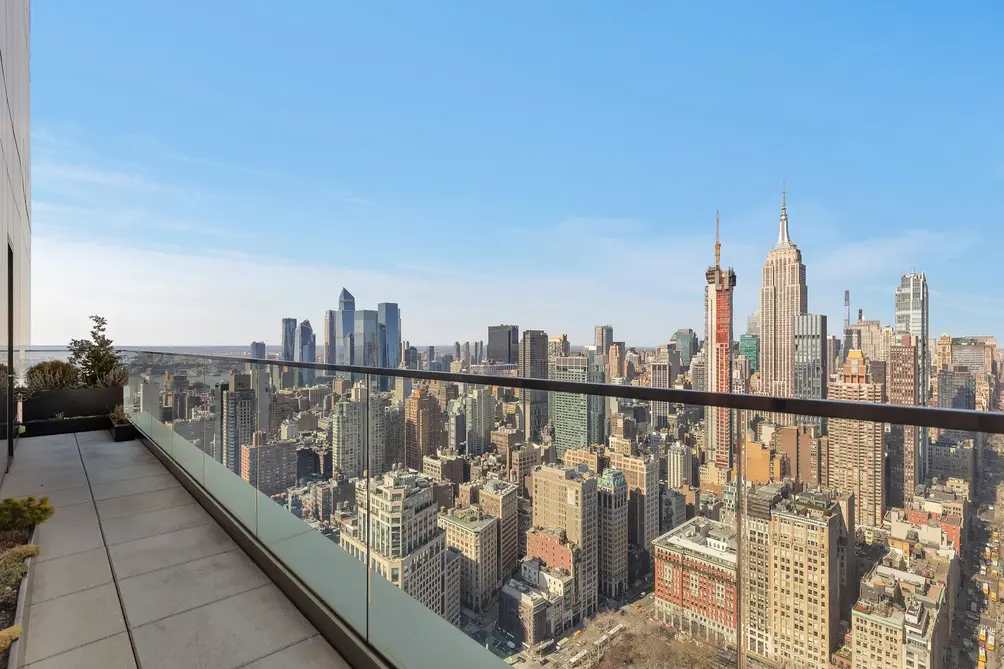 Private terrace overlooking the Empire State Building