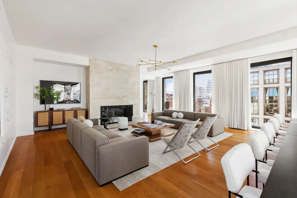 Living room with fireplace