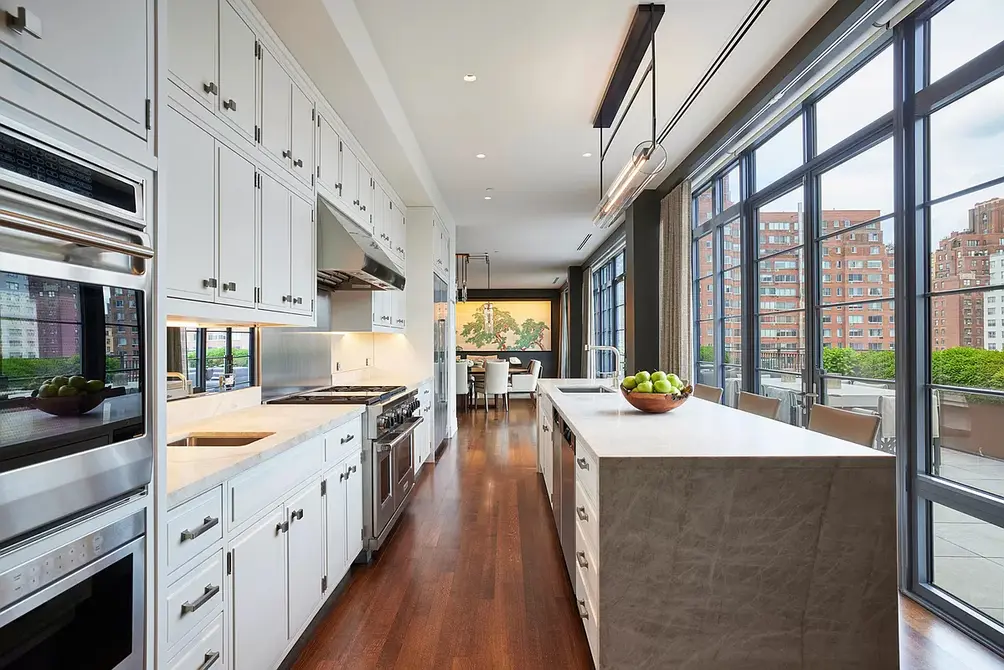 Kitchen with terrace access