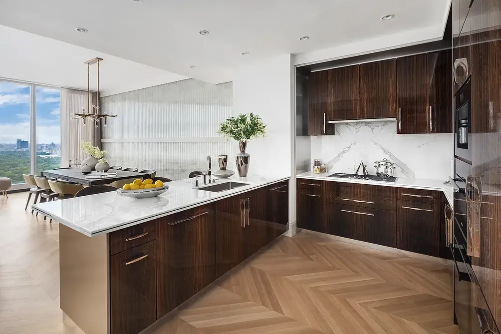 Open kitchen with breakfast bar