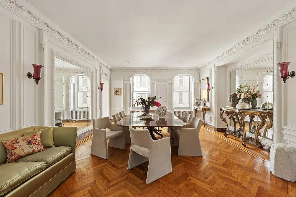 Formal dining room