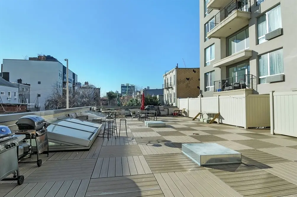 The roof deck at 184 Eagle Street in Greenpoint