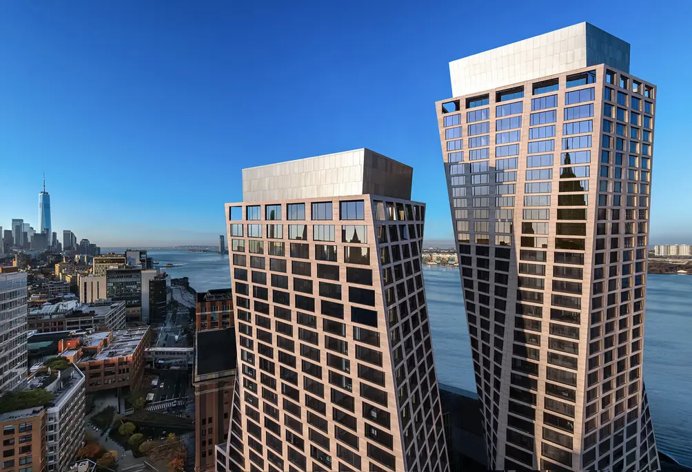 The two towers of the One High Line complex