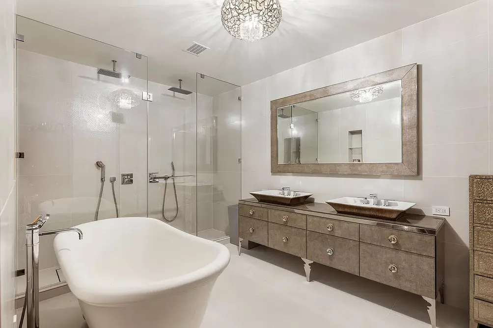 Primary bath with separate soaking tub