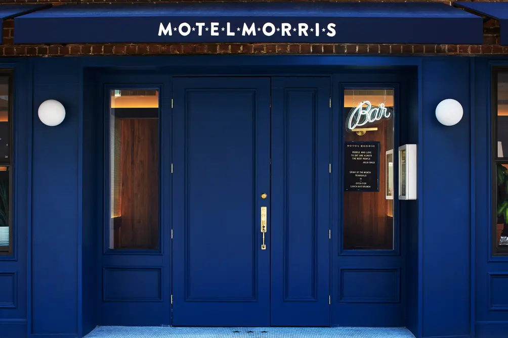 Motel-Morris-01