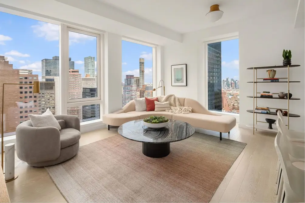 apartments with floor to ceiling windows