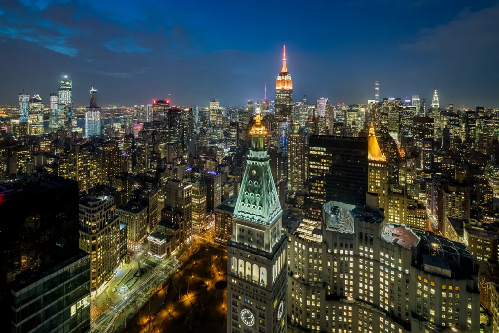 First Look at Madison Square Park Tower's Five Floors of Luxurious ...