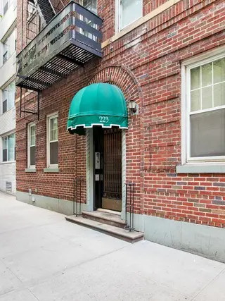 223 East 50th Street