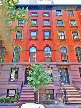 122 East 10th Street