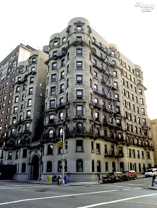 418 Central Park West