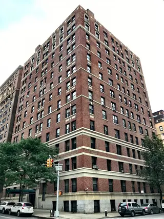 300 West End Avenue