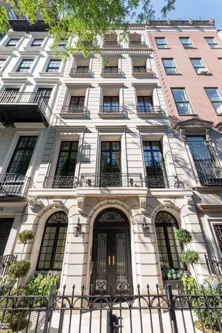 54 East 81st Street